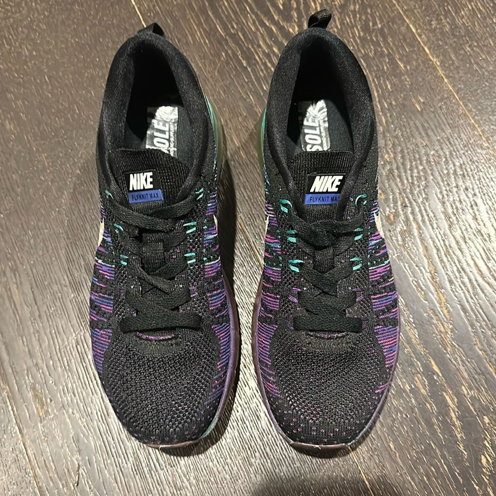 Nike FlyKnit Max Women’s Sneakers - 5.5 -Black Purple Green